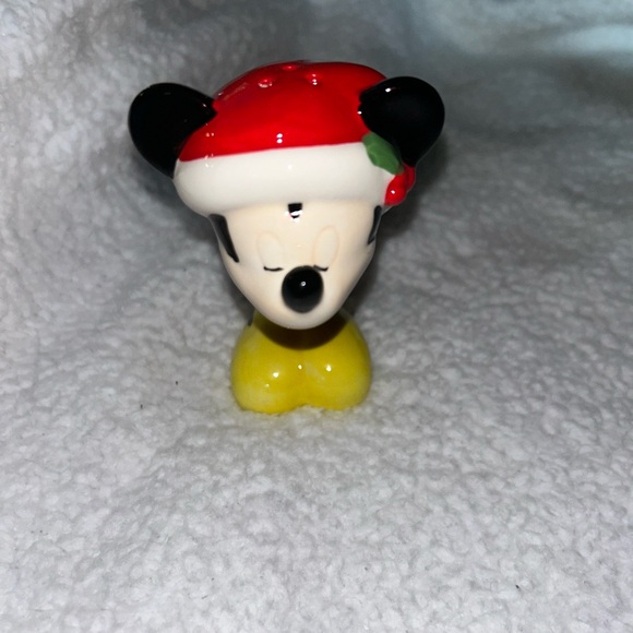 BUNDLE Mickey & Minnie Winter Kitchen Items - Picture 6 of 12